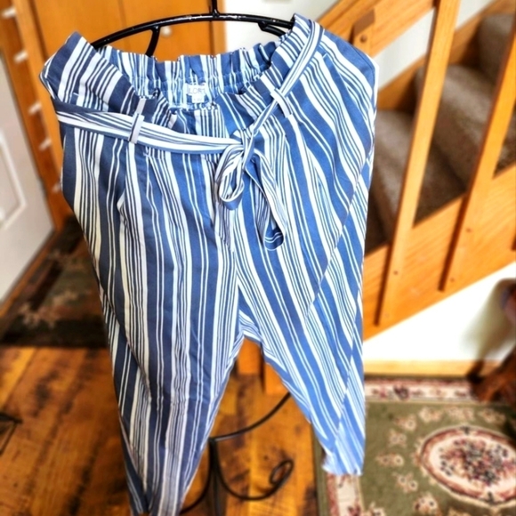 Loft Blue & White Striped Zippered High-Waisted Tie Wide Legged Sz. M Pants - Picture 1 of 13